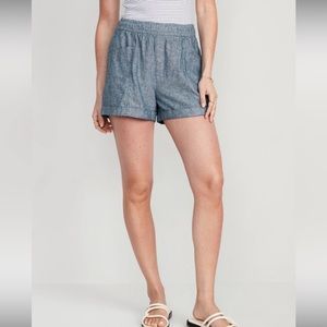 NWT High Rise Chambray shorts - Medium